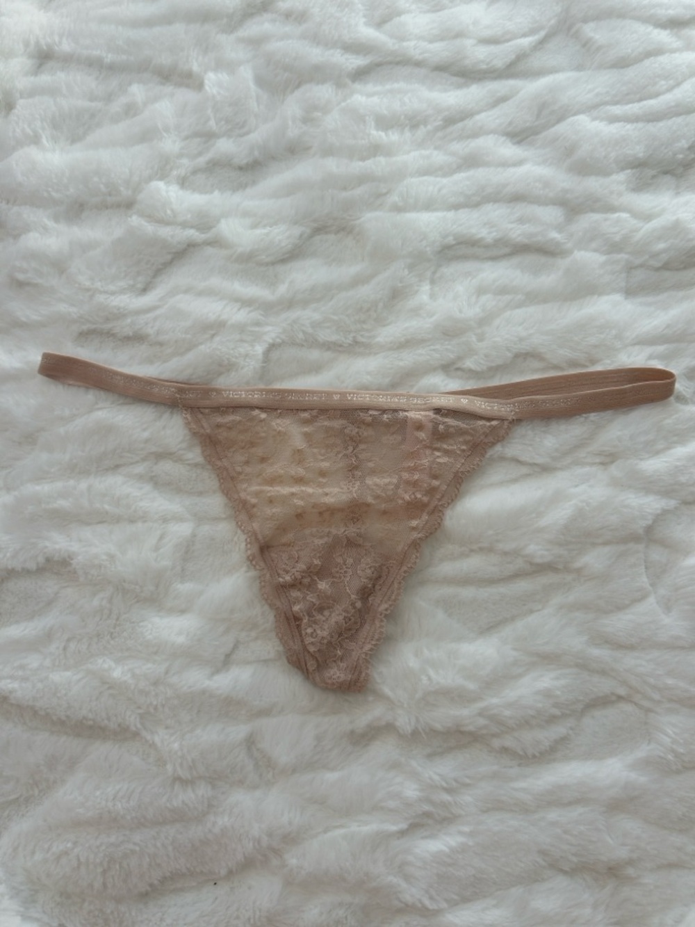 2014 Victoria’s Secret Lace V String Panty L